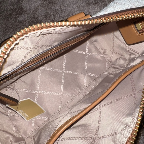 NWT Michael Kors Womens White Mini Hand Bag | White and Gold | Cute Purse - Picture 5 of 6